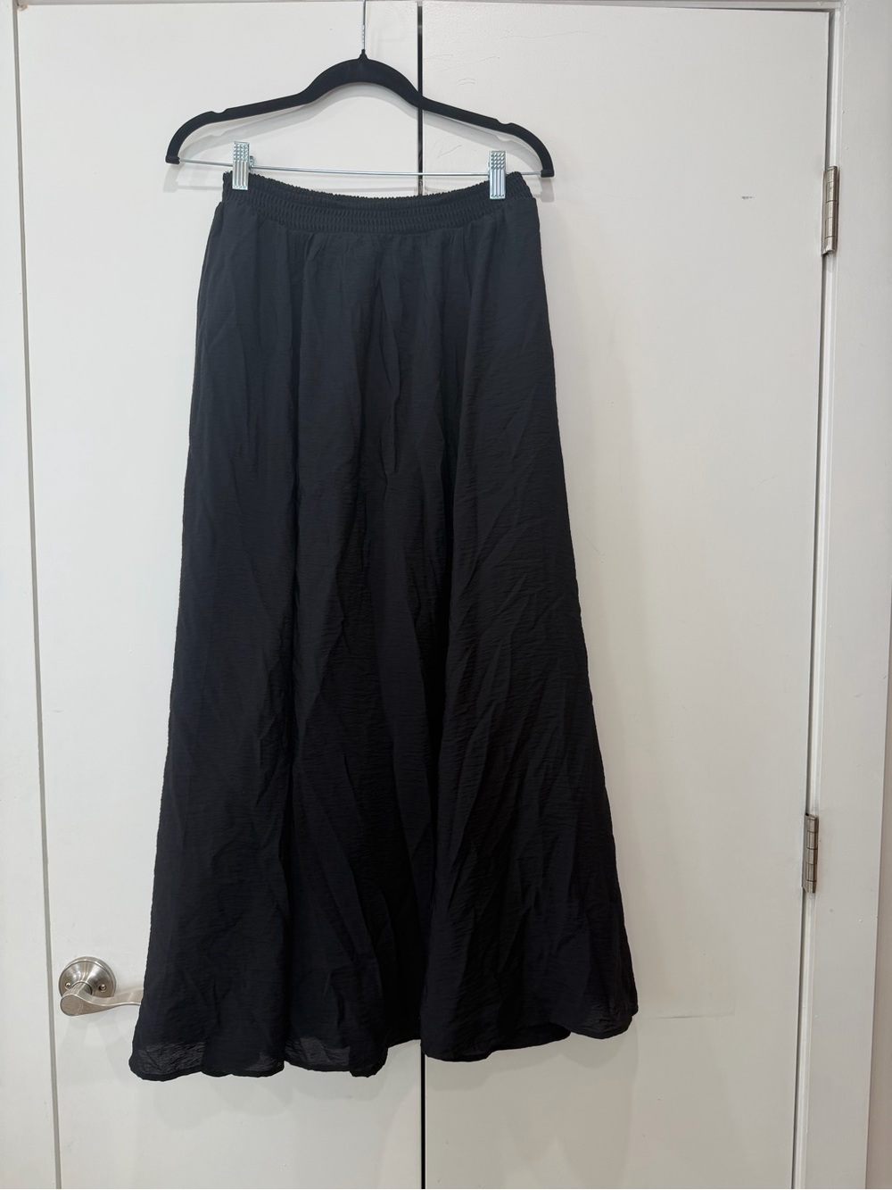 TORRID TEA LENGTH HAMMERED RAYON SHIRRED Black SKIRT Maxi Size 12 Boho Goth NWT - Picture 5 of 10